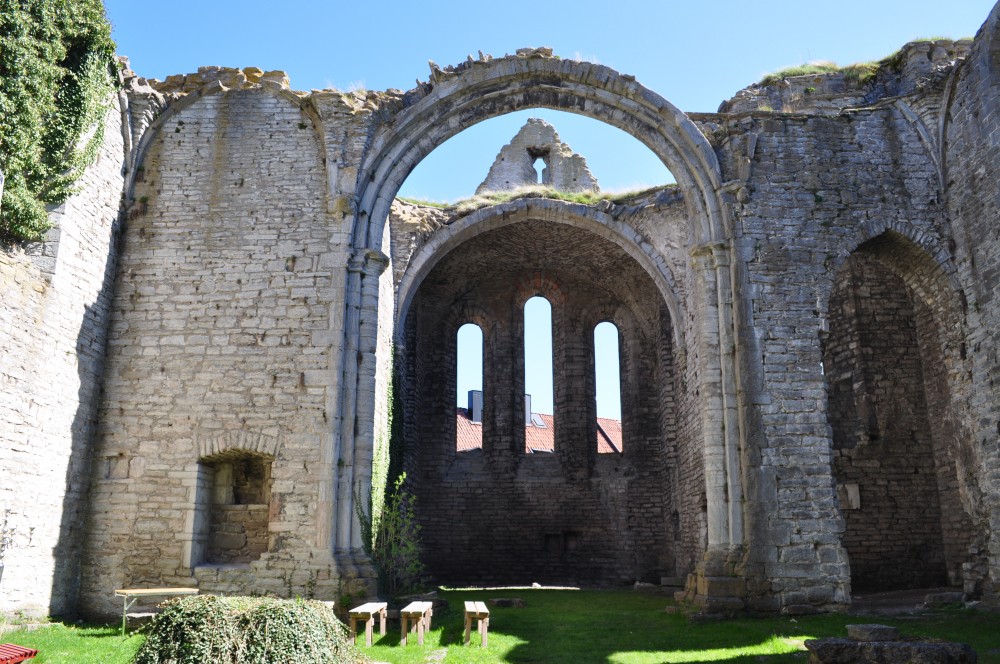 Churchruins